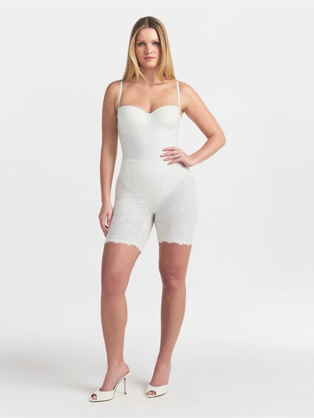 Skims Body Molded Underwire Thong Bodysuit Ivory Medium - Picture 3 of 16